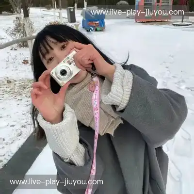 滑璇鸣